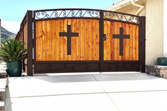 custom-iron-driveway-gates-2